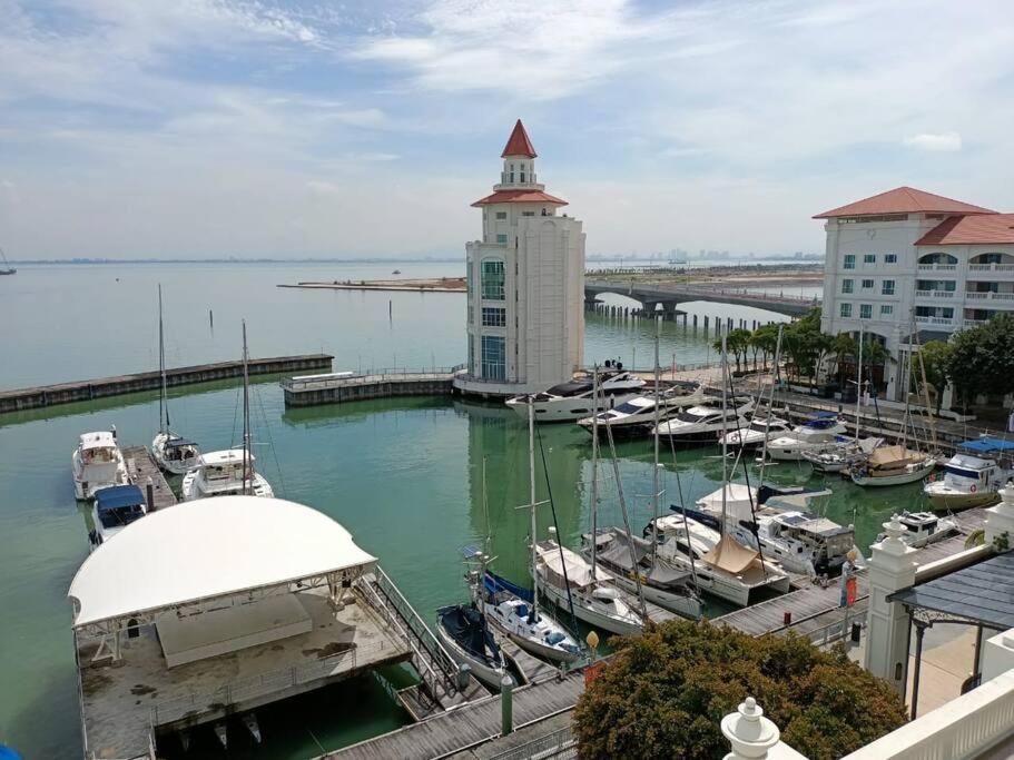 Perfect Marina Stay@ Strait Quay 5 Pax W/ Free Carpark Apartment *